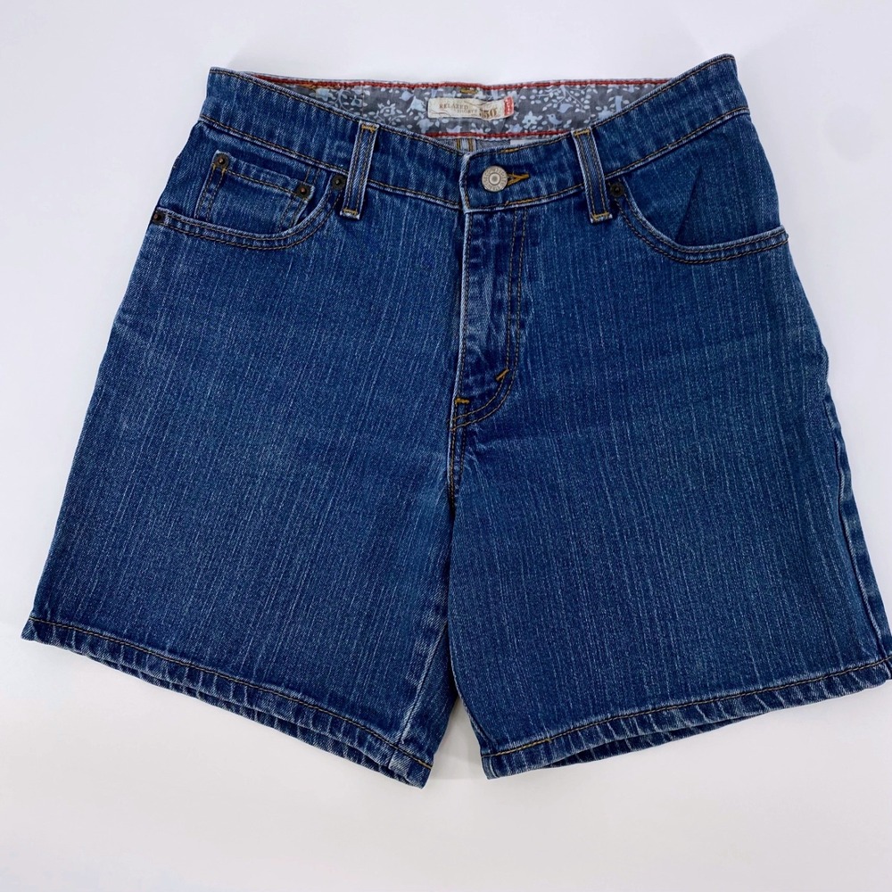Levis 550 Relaxed Fit Denim Shorts Womens 6 Medium Wash Mid Rise
